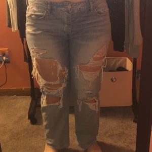 american eagle ripped/distressed boyfriend jeans